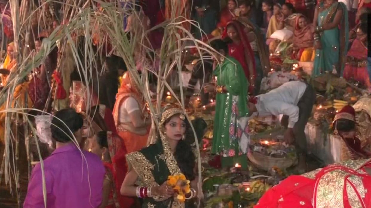 Delhi : Mahaparv Chhath will conclude with offering Arghya to the rising sun today
