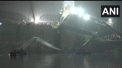 Morbi Bridge Collapse: ओरेवा ग्रुप के एमडी जयसुख पटेल ने कोर्ट में किया सरेंडर, मोरबी पुल हादसे में हैं आरोपी मोरबी हादसा