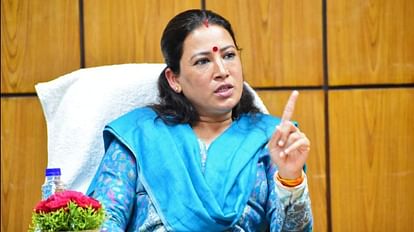 Uttarakhand Exclusive: अब प्रदेश की एकल निराश्रित महिलाएं गांव में ही बन सकेंगी आत्मनिर्भर, ये है योजना महिला सशक्तीकरण एवं बाल विकास मंत्री रेखा आर्य