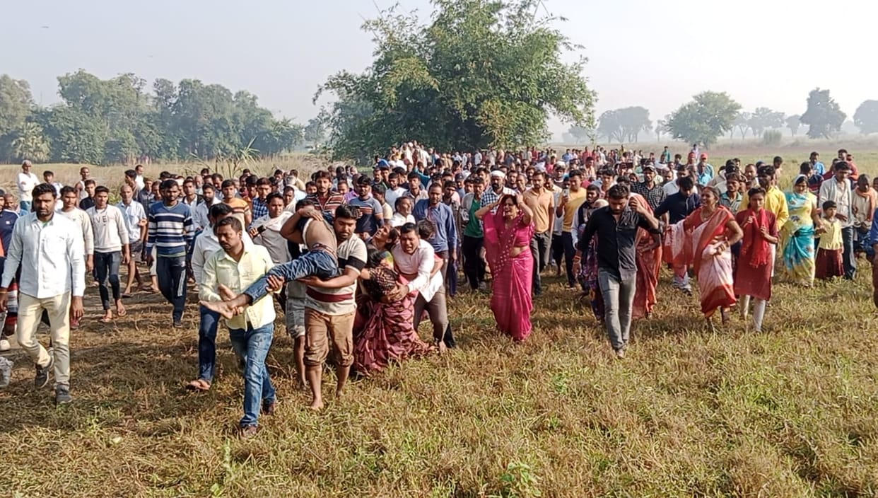 Chhath puja 2022 two including minor boy died due to drowning in Azamgarh