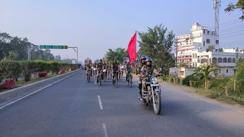 National Unity Day: BSF took out cycle rally on the occasion of National Unity Day