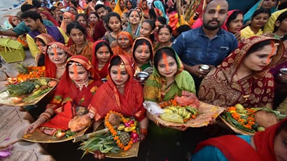 Chhath Puja: The tide of faith rises on the ghats of Ganga-Yamuna to offer Arghya to the rising sun