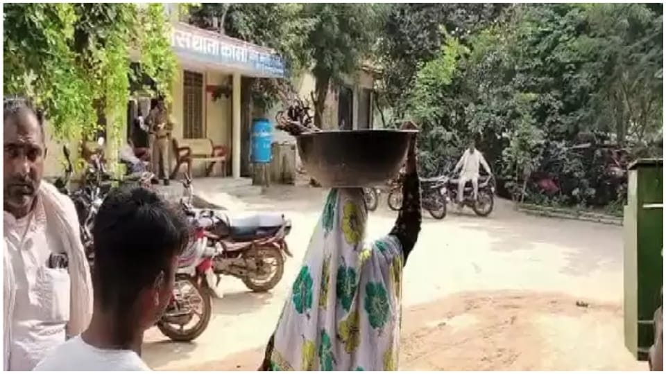 chickens killing case reached Bharatpur  police station woman accused neighbor