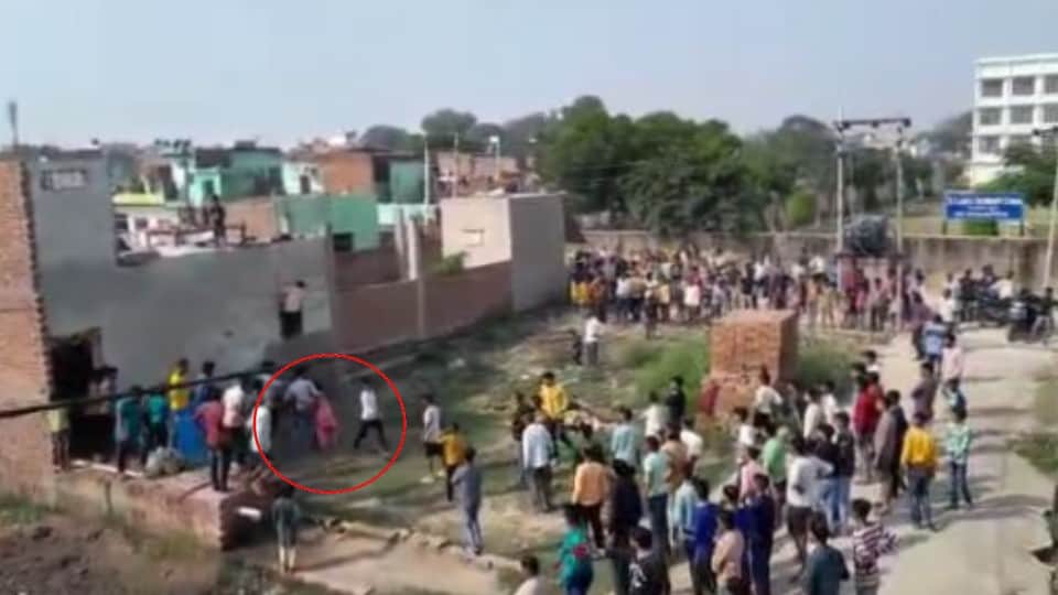 Police sent two accused to jail for kidnapping the minor girl in Agra