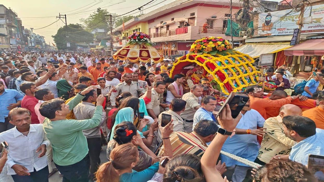 Lord Mahakal ride came out with pomp now Hari-Har Milan will be held on November 6