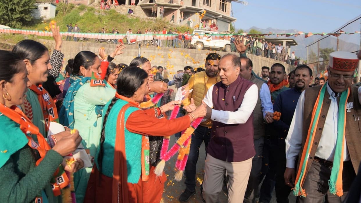 himachal pradesh election 2022 cm jairam thakur statement on priyanka gandhi vadra