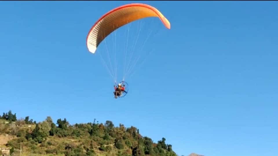 Uttarakhand Tourism news: Now Tourist will be able to see Dayara Bugyal with motor paragliding