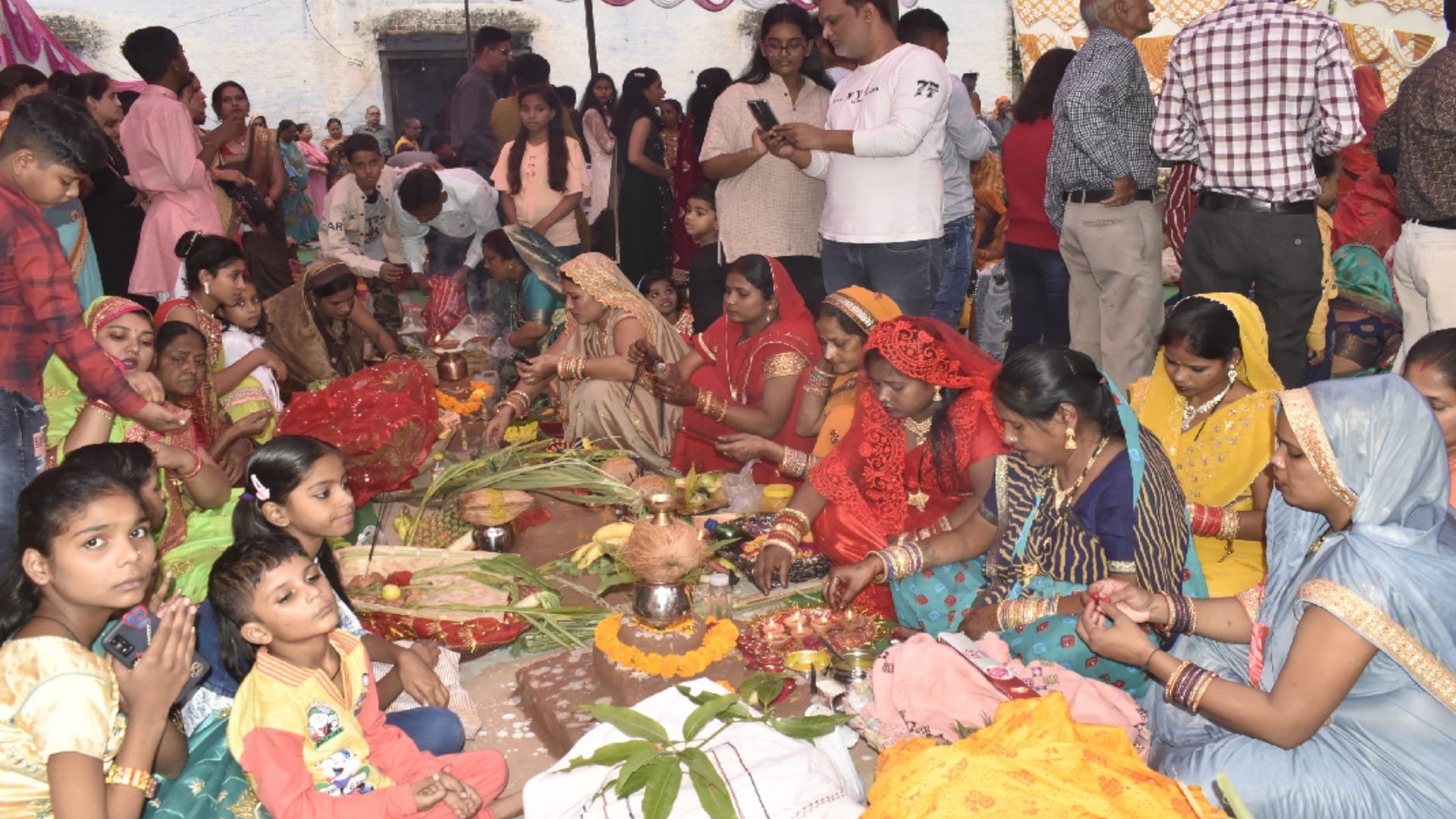 Chhath Puja 2022: Chhath Mahaparva concluded by offering arghya to the sun, praised Chhath Maiya, see photos