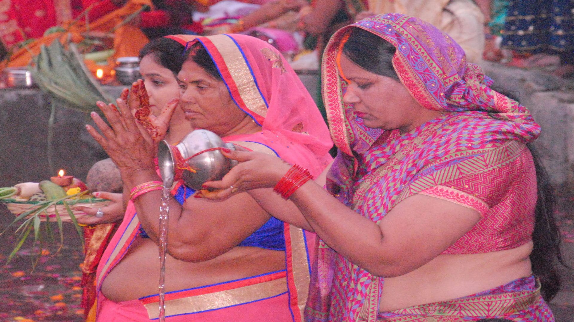 Chhath Puja 2022: Chhath Mahaparva concluded by offering arghya to the sun, praised Chhath Maiya, see photos