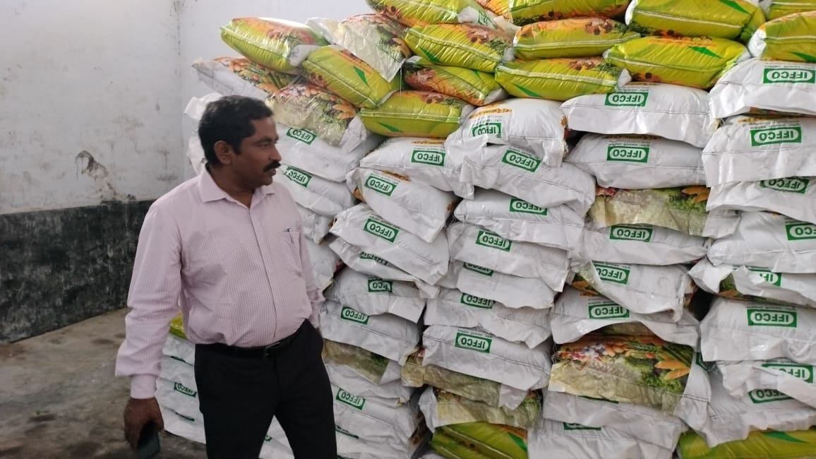 Raid on fertilizer shops, 15 samples filled