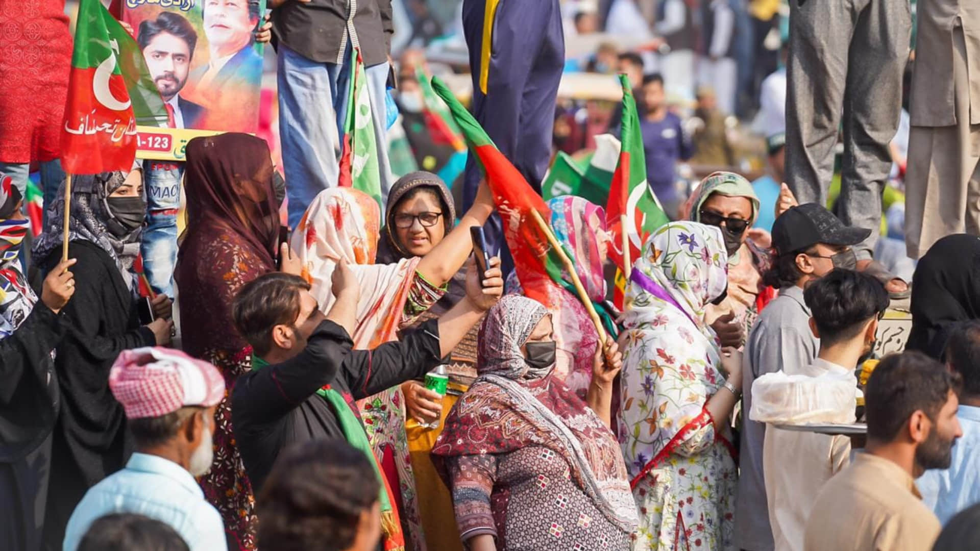 Ex Pak PM Imran Khan to file Rs 10 bn lawsuit against election commission chief for disqualifying him