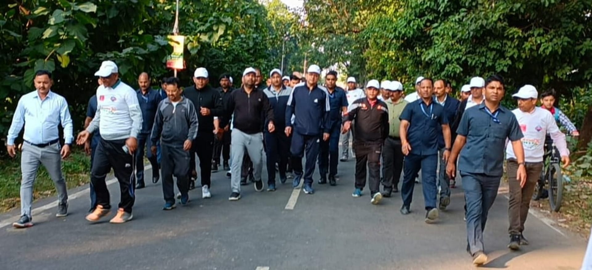 Sardar Vallabhbhai Patel Jayanti run for unity CM Dhami shows green signal Uttarakhand News in hindi