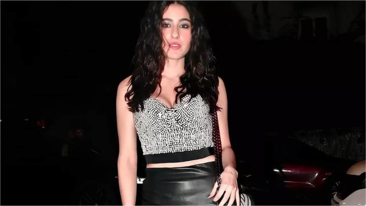 sara ali khan in mini skirt with corset top for halloween party looks bold and gorgeous
