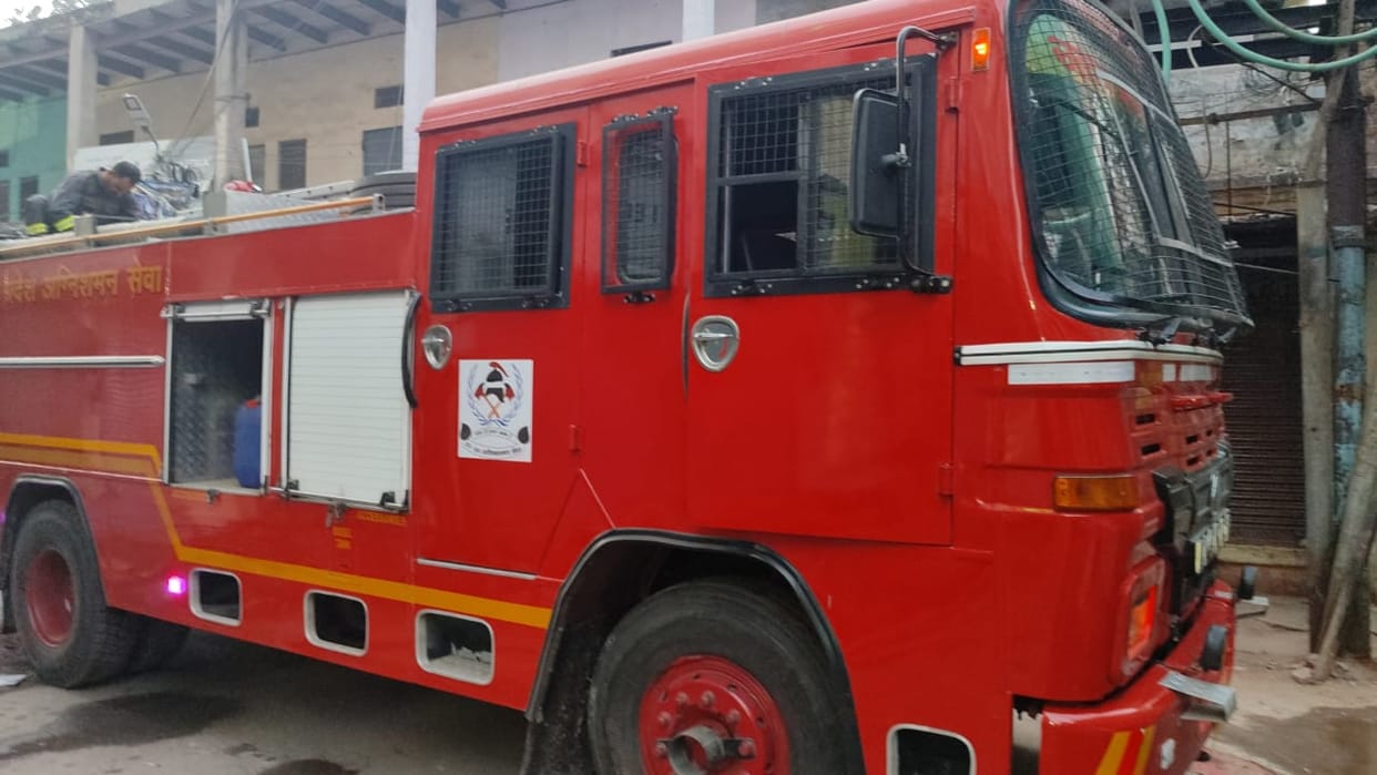 Massive fire break out in stationery and computer parts warehouse in varanasi  goods burnt down