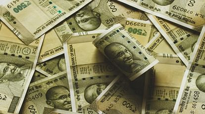 inflation and cost to study abroad may increase as Rupee at record low Business News in hindi