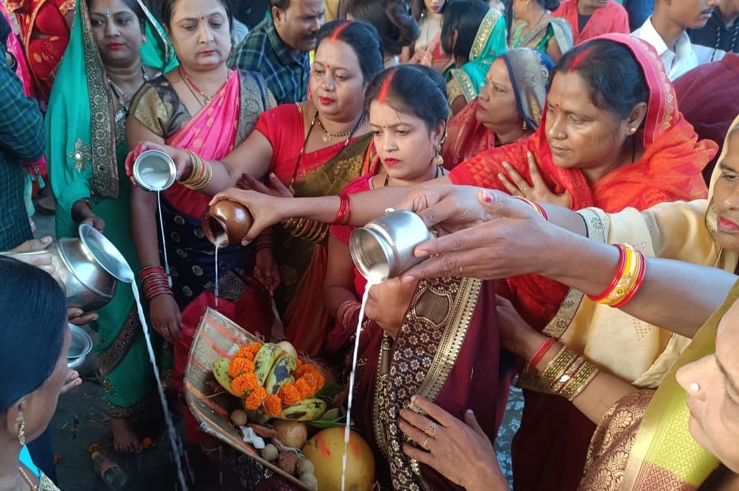The four-day long Chhath festival ends by offering arghya to the rising sun.