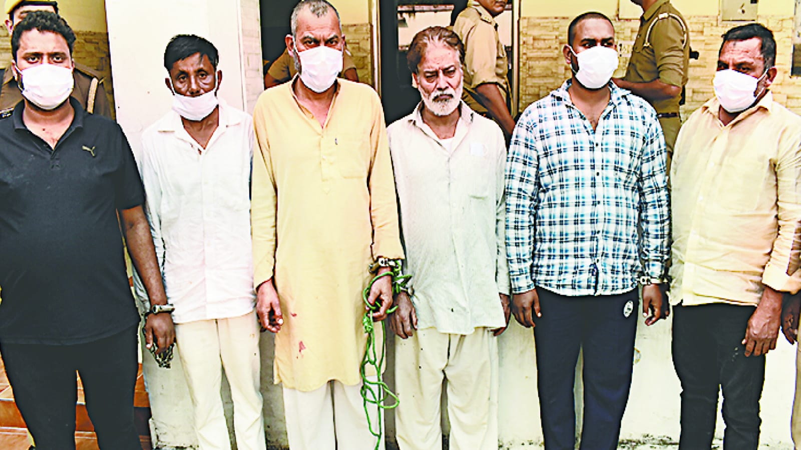 UP: Crime branch busted illegal arms factory in Meerut,  three big action in ten days