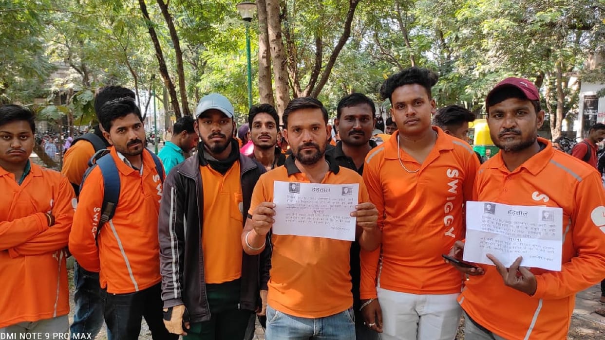 Swiggy delivery boy on strike in Indore food will not come on order know the reason for the strike