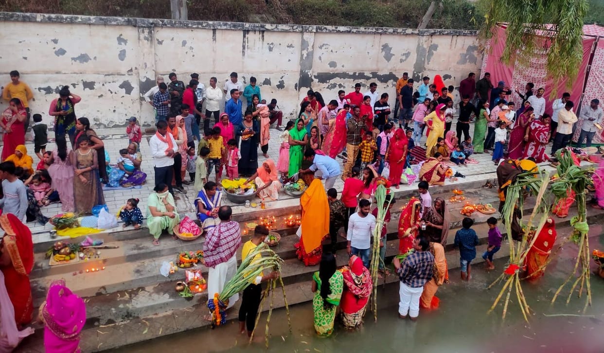 Chhath, the great festival of faith, ends with offering Arghya to the rising sun