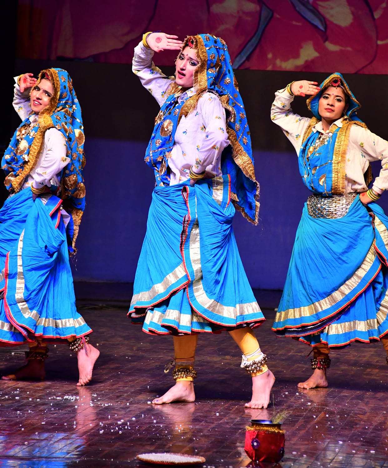UTD beats Haryana Ghazal, Sola Dance Group Song