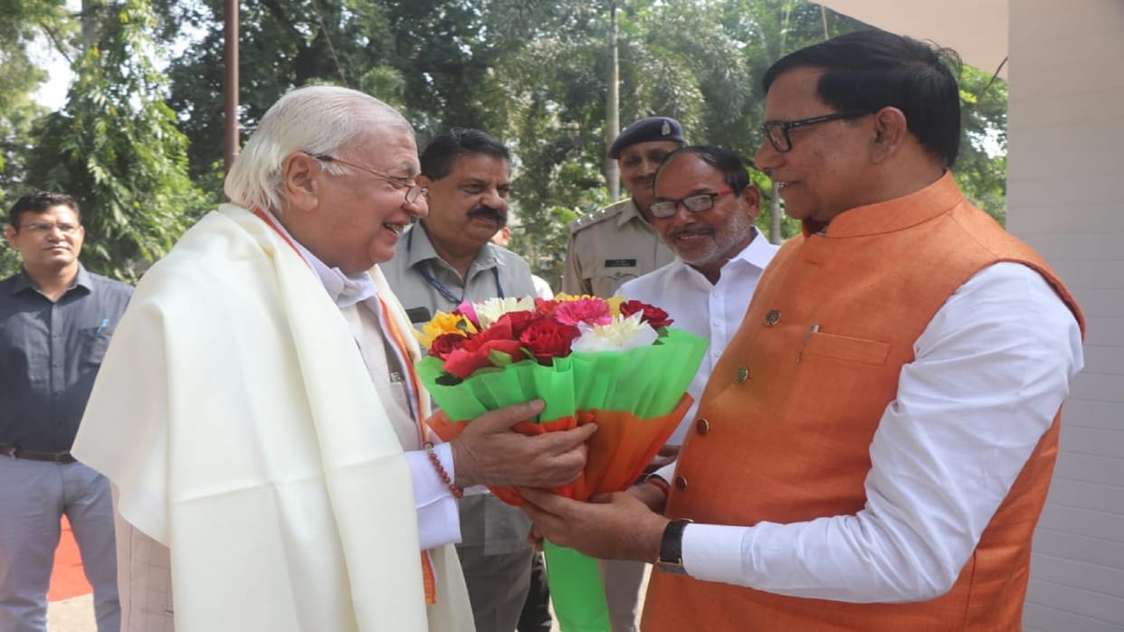 Governor of Kerala in Jaunpur Said at Badlapur Festival To make India a global knowledge superpower