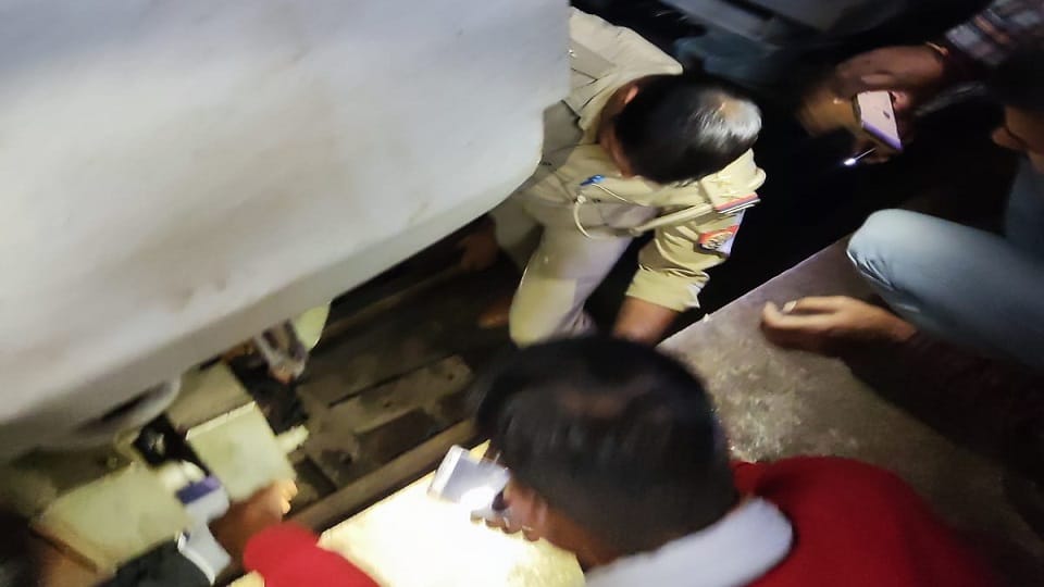 Passenger trapped between train and platform in mathura