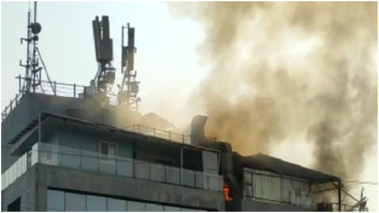 Pune Fire breaks out building top floor in Lullanagar area that has restaurant of cricketer zaheer khan