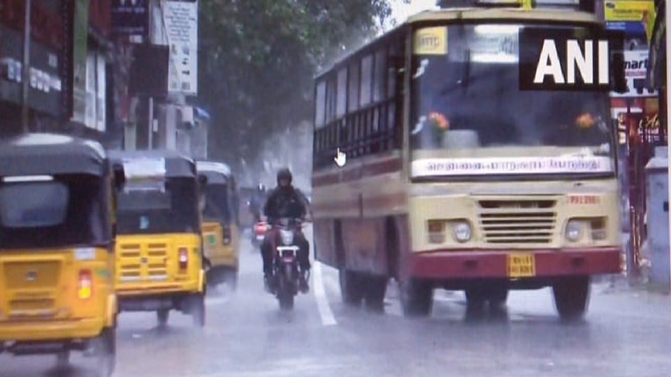 Heavy rains in Tamil Nadu, know all weather updates of India today