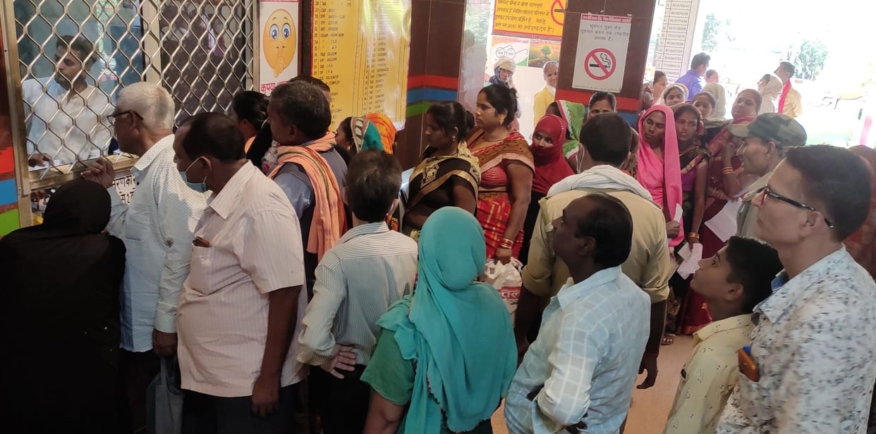 Swine flu attck along with dengue JE and AES too in district