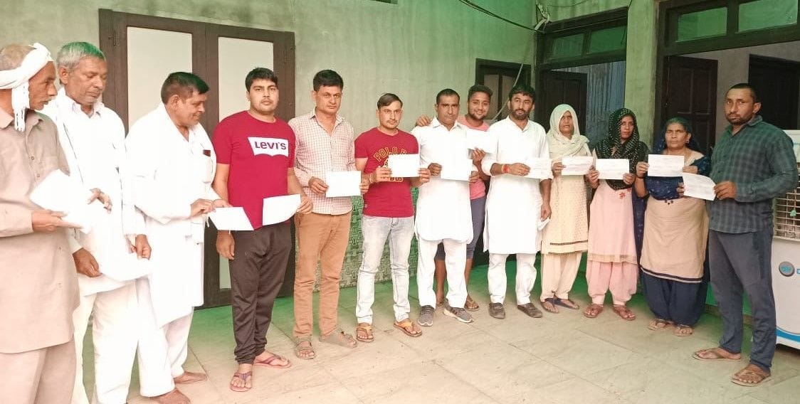 Unanimously elected panchayat after 44 years in Aonli, Manoj Malik became sarpanch
