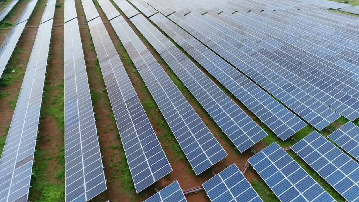 Sri Lanka to jointly build solar power plant with India