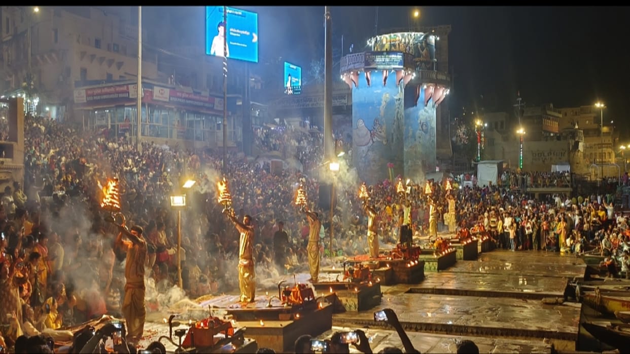 After 75 days the world famous Mother Ganga Aarti, which was held at Dashashwamedh Ghat
