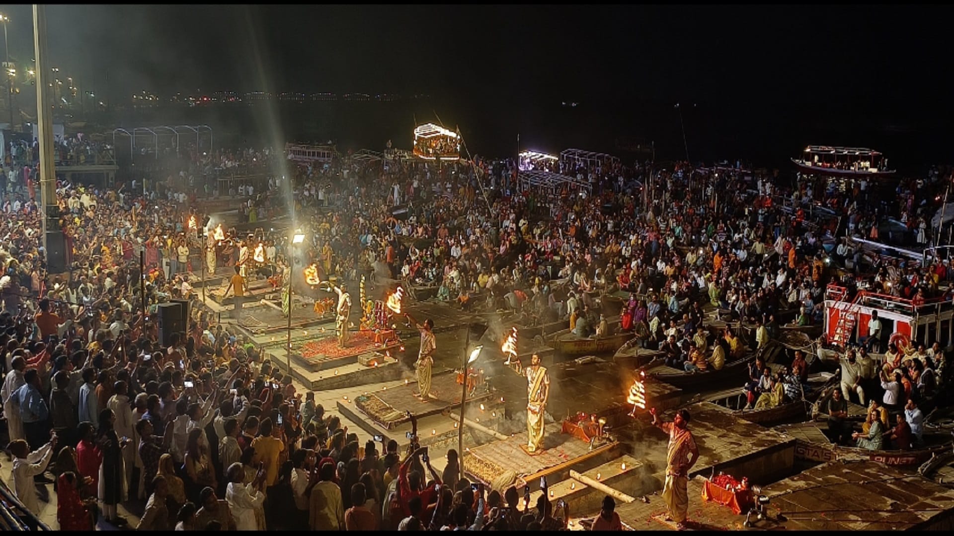 After 75 days the world famous Mother Ganga Aarti, which was held at Dashashwamedh Ghat
