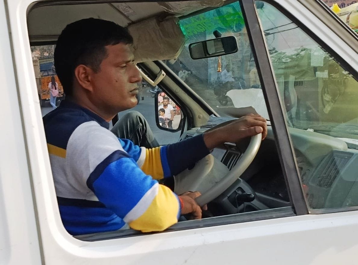 Car driving without seat belt, negligence in following the rules continues