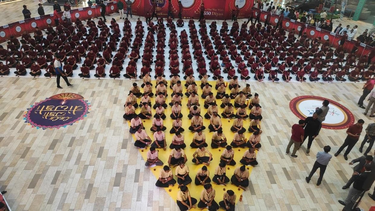 A record of litting diyas made in LULU Mall.