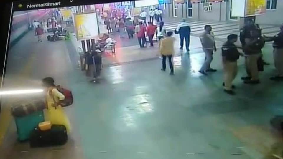 train passed over the passenger who fell from the platform grp inspector saved his life in mathura