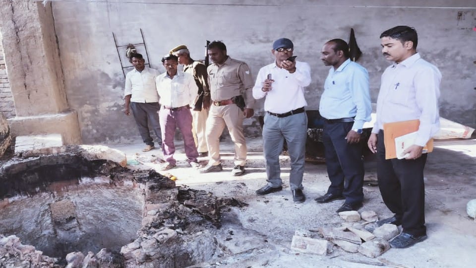 Raid on 11 factories making petha by burning coal in furnaces three sealed in Agra