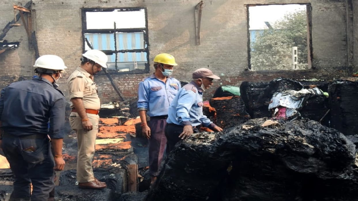 Fire breaks out at Star Paper Mill in Saharanpur, kills an employee and damages crores of rupees