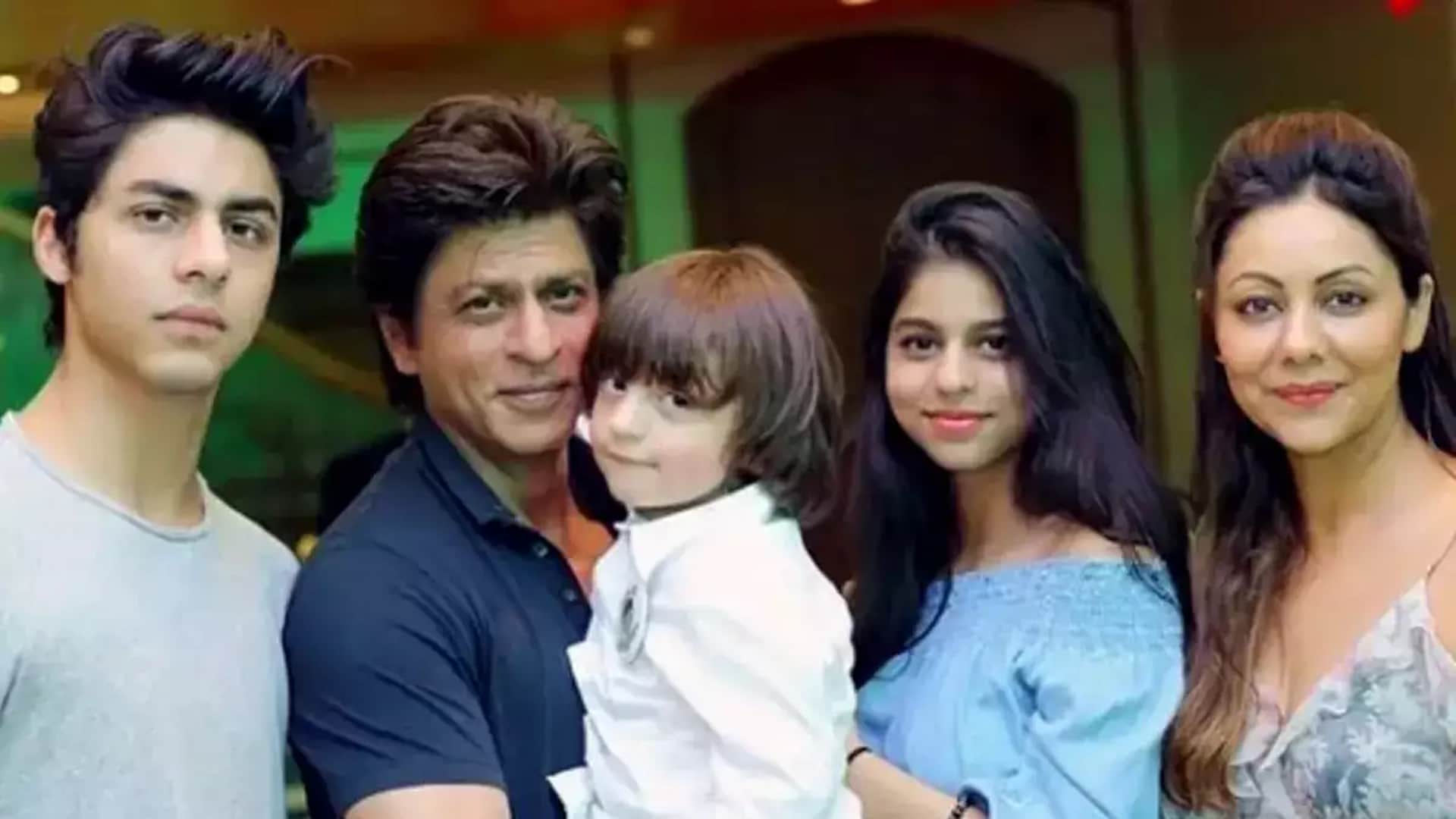 Shah Rukh Khan Birthday Know all about Pathaan Actor Family