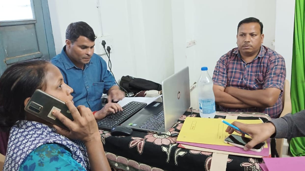 electricity company AE arrested for taking bribe of 15 thousand in Sehore