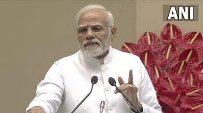 प्रधानमंत्री नरेंद्र मोदी