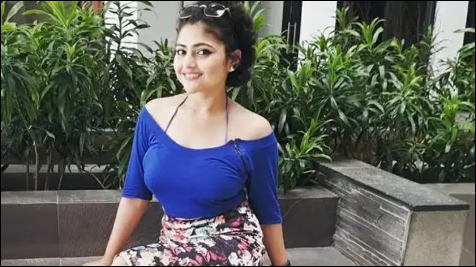 Aindrilla Sharma cancer survivor actress suffered heart stroke and is very critical on ventilator