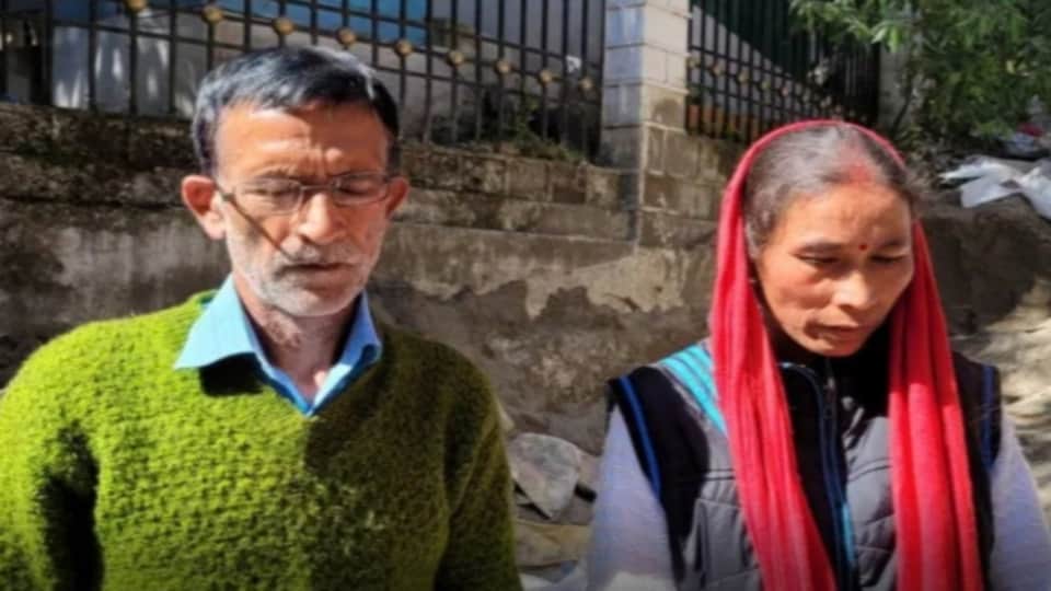 Ankita Murder Case: Parents crying after high court hearing and put question on SIT investigation