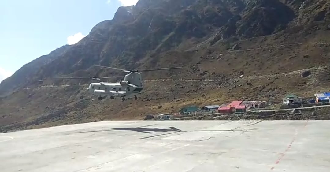 Kedarnath Dham Construction material going to Kedarnath by Chinook helicopter Uttarakhand news in hindi