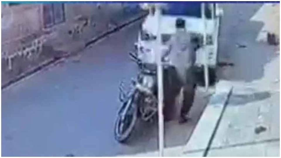 Criminal Hit Jeweller By Car In Jodhpur Rajasthan