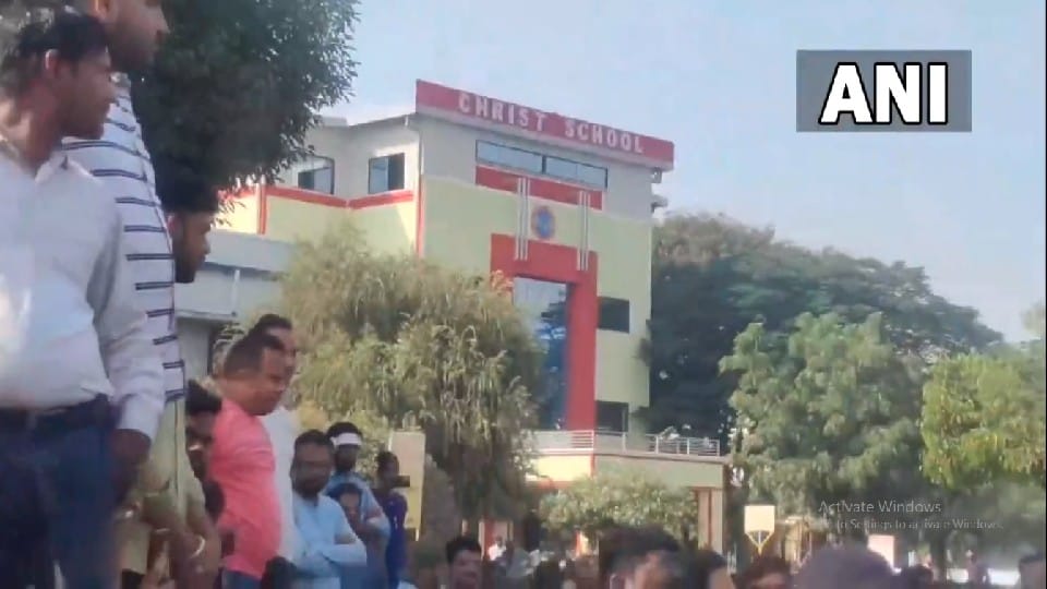 MP News: Child punished for saying 'Bharat Mata ki Jai' in missionary school of Guna