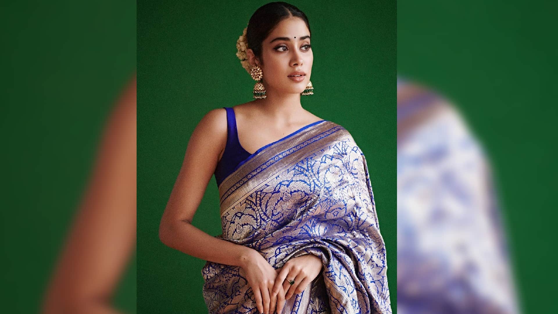janhvi kapoor soo gorgeous in sleeveless blouse with saree see two different looks for mimi promotion