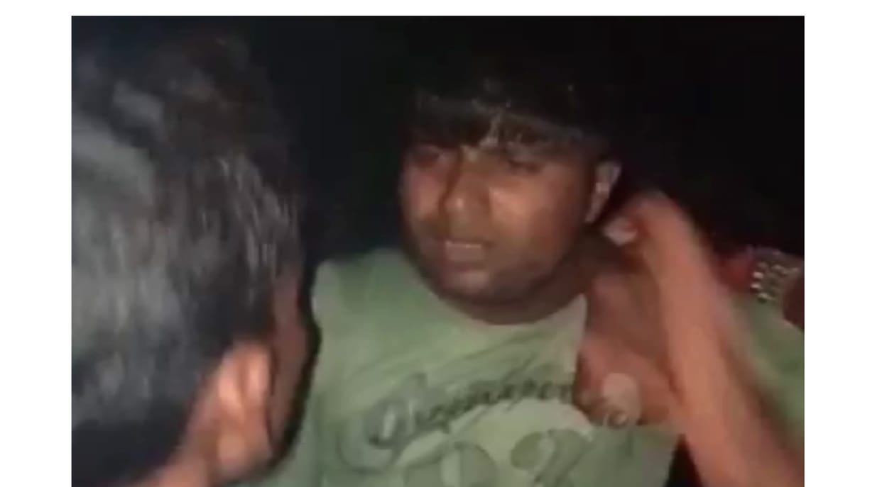 people beat up the soldier celebrating Rangraliya in Hamirpur