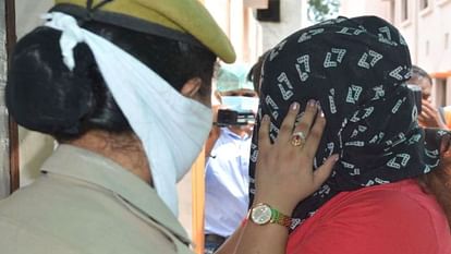 प्यार में धोखा: 50 हजार रुपये के लिए ऐसी जगह किया मोहब्बत का सौदा, जहां कैद थी और... वो आपबीती सुनाते रो पड़ी Police raids prostitution den in Basai arrests five including two women