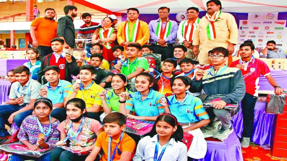 Many players of Moon School Olympics won medals on sixth day in agra